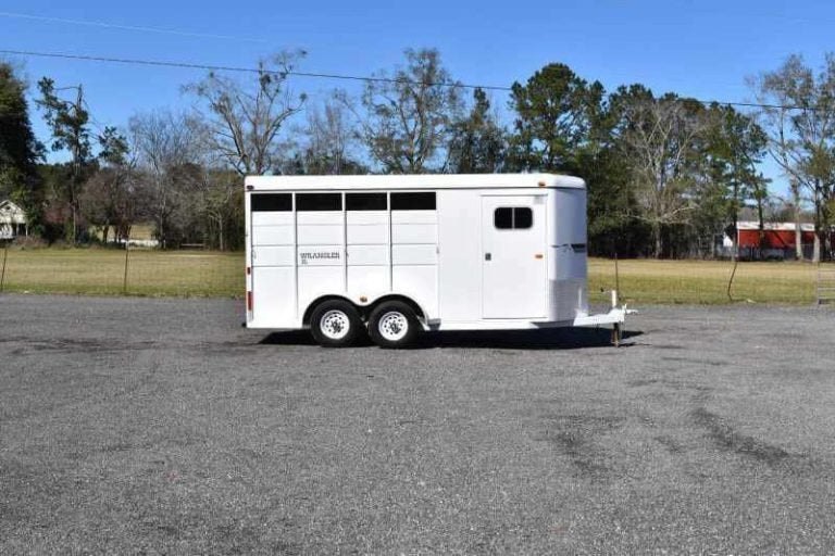 2002 Logan Coach 3HBP 3 Horse Trailer – Used