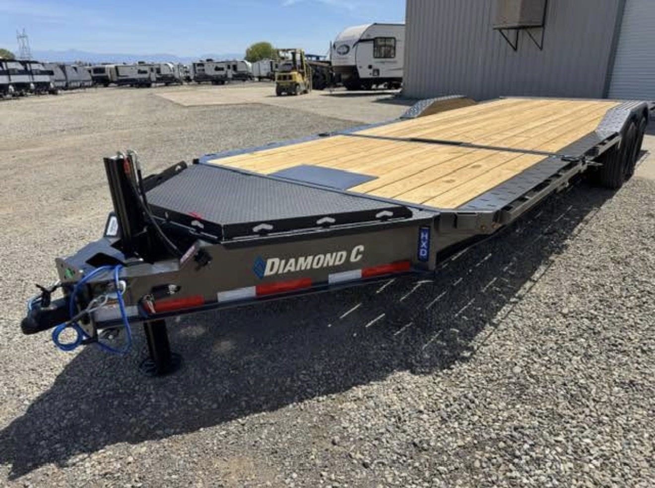 2024 Diamond C 7X24 20K Tilt Deck Equipment Trailer w/Spare Mount – Used